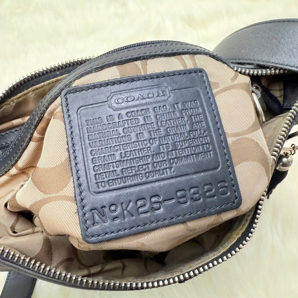 Coach | Vintage Leather Hobo Crossbody in Black - 9362 - Picture 3 of 9